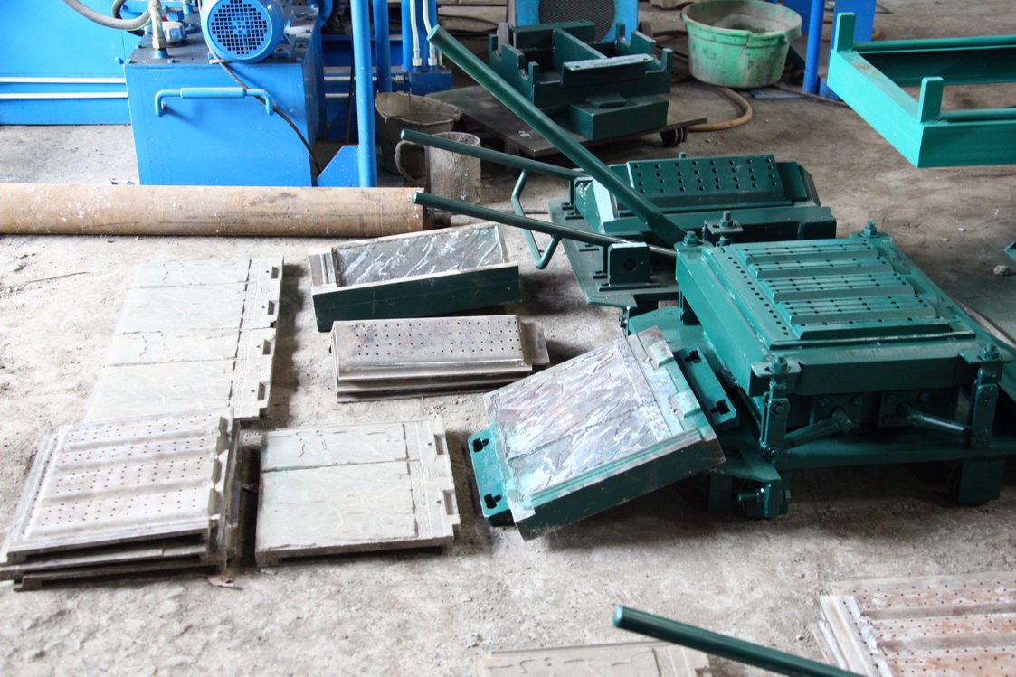 cetakan-genteng-04 cetakan-genteng-04